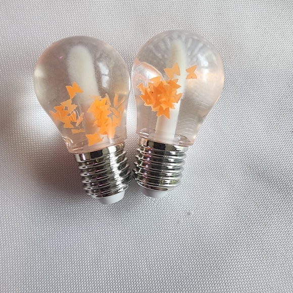 🔥"LIGHT BULB" CUSTOM LIP GLOSS🔥 - Picture 7 of 8